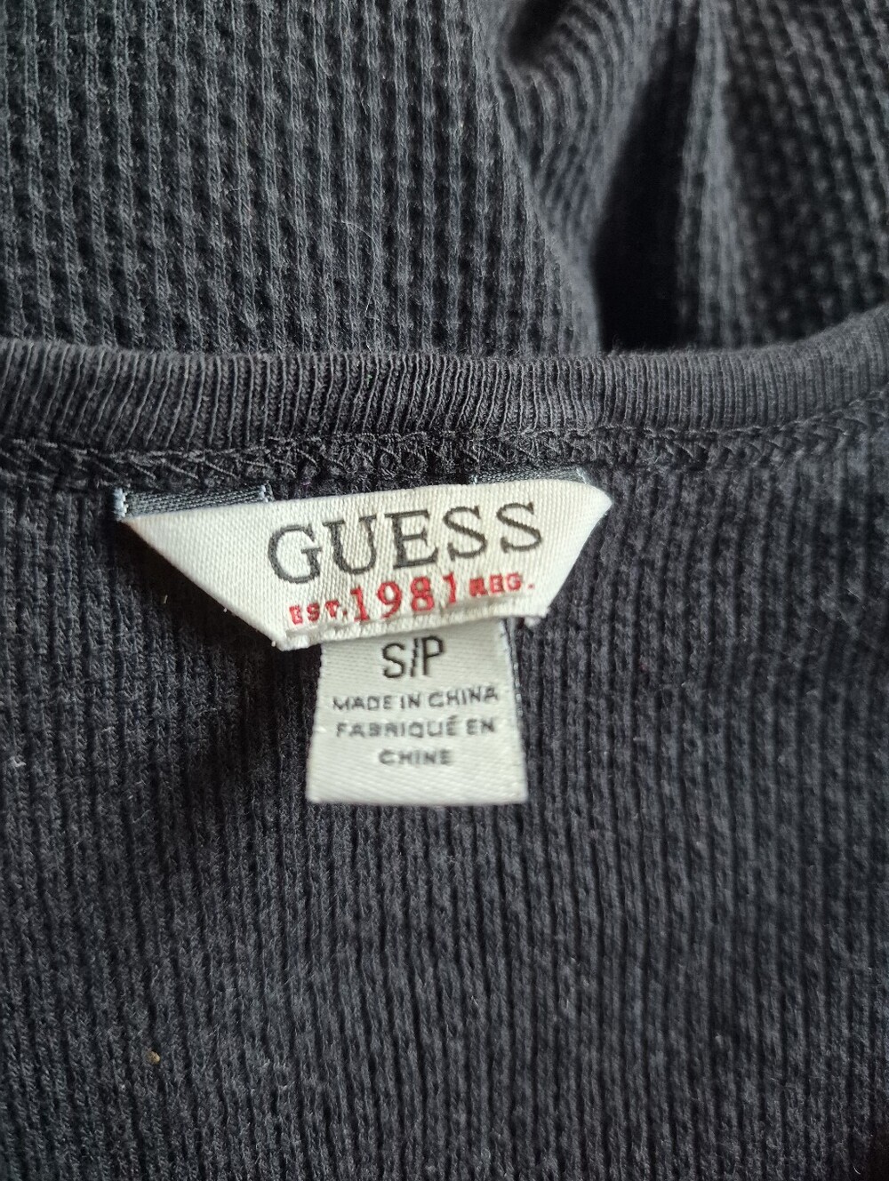Guess? Black Long-Sleeve Textured Thermal Waffle Top w/ Silver Rhinestones Sz S - Picture 4 of 4